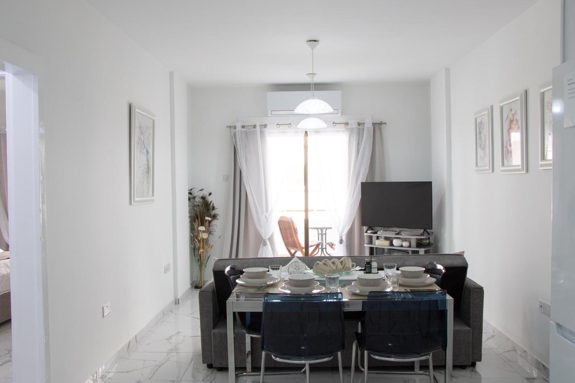 Apartment,Near The Beach Pinikoudes Larnaka Exterior foto